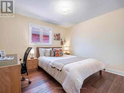 66 Westhampton Drive, Vaughan, ON - Indoor Photo Showing Bedroom