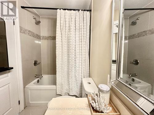 110 Allenby Avenue, Toronto, ON - Indoor Photo Showing Bathroom