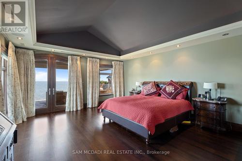 1500 Watersedge Road, Mississauga, ON - Indoor Photo Showing Bedroom