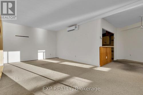 1603 - 5250 Lakeshore Road, Burlington, ON - Indoor Photo Showing Other Room