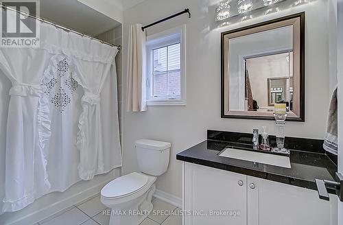 14 Alamode Road, Brampton, ON - Indoor Photo Showing Bathroom