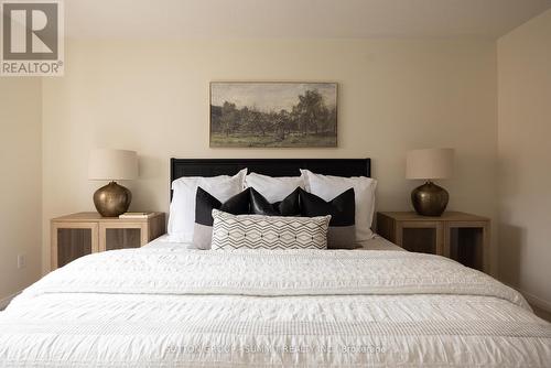 2423 Postmaster Drive, Oakville, ON - Indoor Photo Showing Bedroom