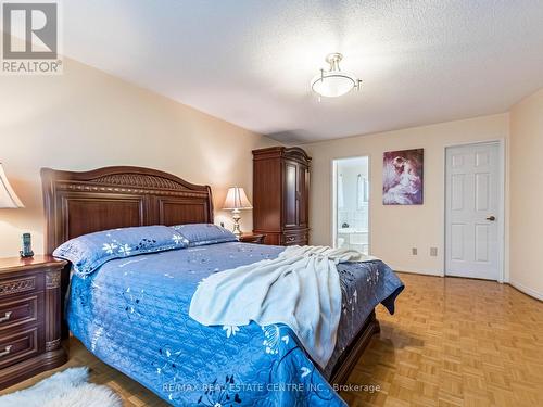 521 Nanak Road, Mississauga, ON - Indoor Photo Showing Bedroom