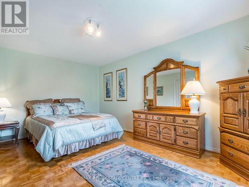 521 Nanak Road, Mississauga, ON - Indoor Photo Showing Bedroom