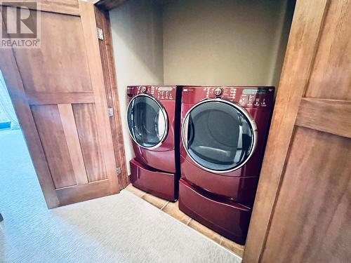 2598 Mountainview Crescent Unit# 29, Invermere, BC - Indoor Photo Showing Laundry Room