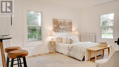 381 Mary Street N, Oshawa (O'Neill), ON - Indoor Photo Showing Bedroom