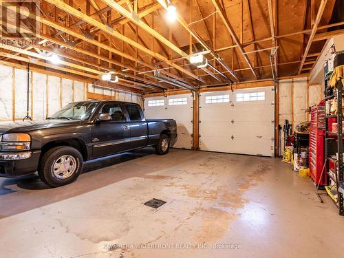 33 Northline Road, Kawartha Lakes, ON - Indoor Photo Showing Garage