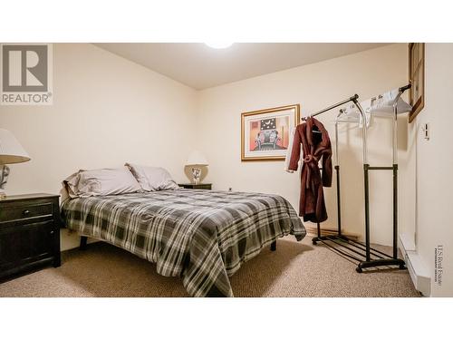 175 Porcupine Road, Oliver, BC - Indoor Photo Showing Bedroom