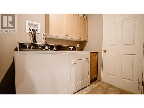 175 Porcupine Road, Oliver, BC - Indoor Photo Showing Laundry Room