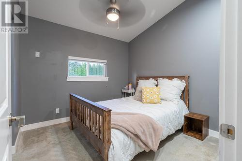 4349 Yellowhead Highway, Kamloops, BC - Indoor Photo Showing Bedroom