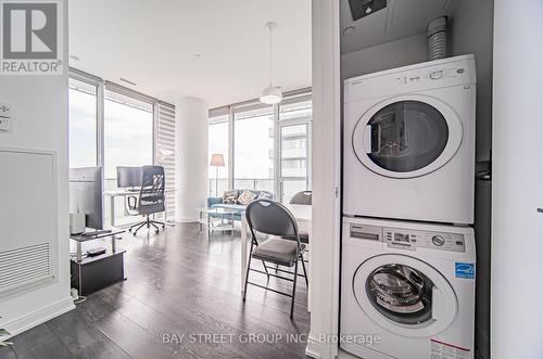 2908 - 42 Charles Street E, Toronto, ON - Indoor Photo Showing Laundry Room