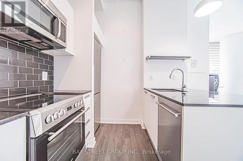 2908 - 42 Charles Street E, Toronto, ON - Indoor Photo Showing Kitchen