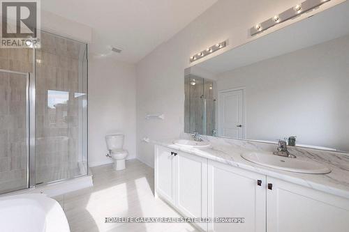 1296 Klondike Drive, Oshawa, ON - Indoor Photo Showing Bathroom