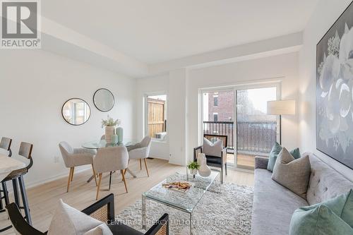 147 Hunt Street, Ajax, ON - Indoor Photo Showing Living Room