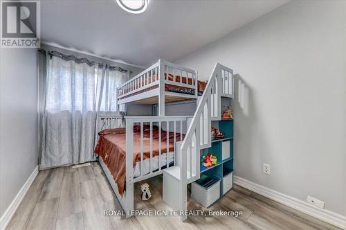 327 Phillip Murray Avenue, Oshawa, ON - Indoor Photo Showing Bedroom