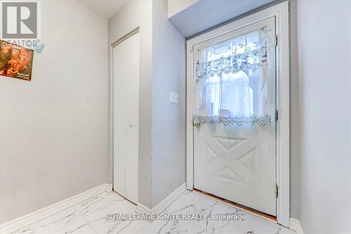 327 Phillip Murray Avenue, Oshawa, ON - Indoor Photo Showing Other Room