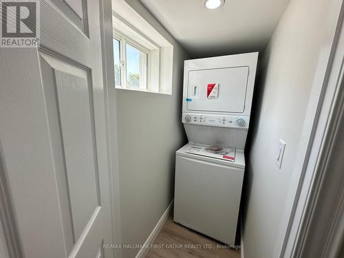 Lower - 33 Mountainside Crescent, Whitby, ON - Indoor Photo Showing Laundry Room