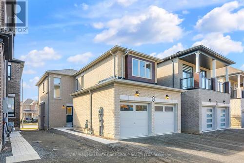 Lower - 33 Mountainside Crescent, Whitby, ON - Outdoor