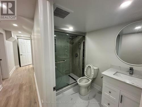 Lower - 33 Mountainside Crescent, Whitby, ON - Indoor Photo Showing Bathroom