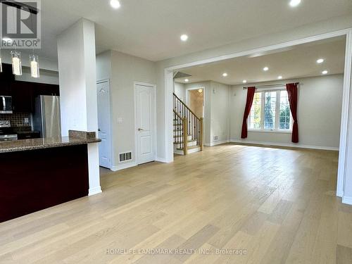 83 Kentview Crescent, Markham, ON - Indoor Photo Showing Kitchen