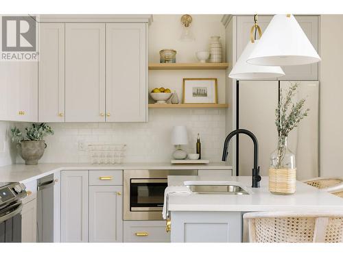 1522 Wharf Street, Summerland, BC - Indoor Photo Showing Kitchen With Upgraded Kitchen