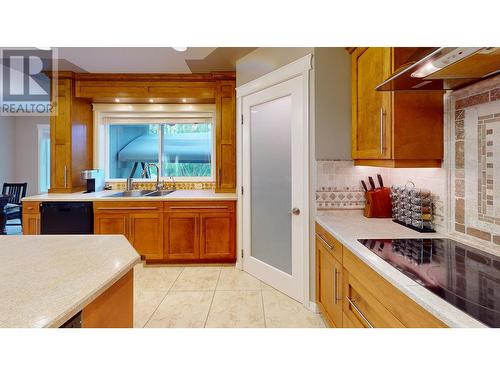 3425 Preston Road, West Kelowna, BC - Indoor Photo Showing Kitchen With Double Sink