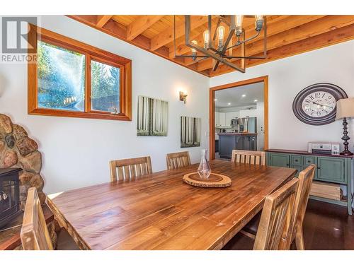 12474 Greystokes Road, Kelowna, BC - Indoor Photo Showing Dining Room