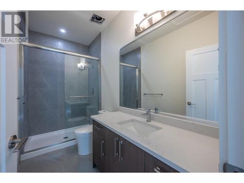 1701 Fairford Drive Unit# 101, Penticton, BC - Indoor Photo Showing Bathroom