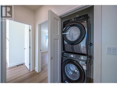 1701 Fairford Drive Unit# 101, Penticton, BC - Indoor Photo Showing Laundry Room