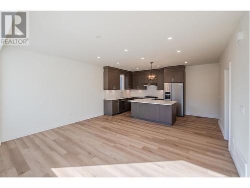 1701 Fairford Drive Unit# 101, Penticton, BC - Indoor Photo Showing Kitchen