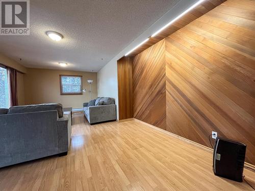 9204 9 Street, Dawson Creek, BC - Indoor Photo Showing Other Room