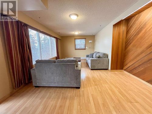 9204 9 Street, Dawson Creek, BC - Indoor