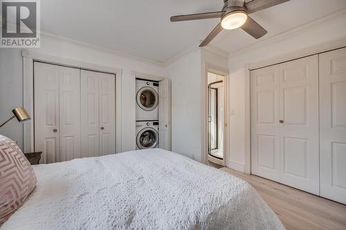 1422 Bankhead Crescent, Kelowna, BC - Indoor Photo Showing Bedroom