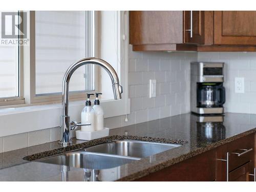 3154 Saddleback Place, West Kelowna, BC - Indoor Photo Showing Kitchen With Double Sink