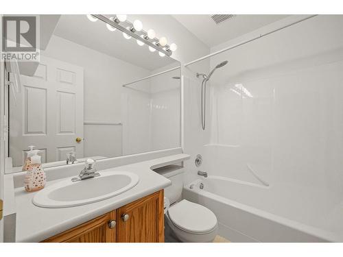 3825 Glen Canyon Drive Unit# 105, West Kelowna, BC - Indoor Photo Showing Bathroom