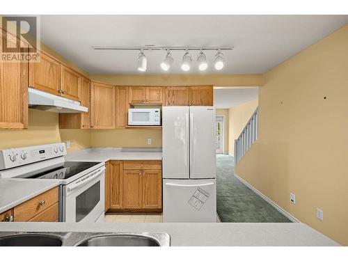 3825 Glen Canyon Drive Unit# 105, West Kelowna, BC - Indoor Photo Showing Kitchen