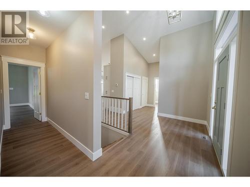 233 Shadow Mountain Boulevard Boulevard, Cranbrook, BC - Indoor Photo Showing Other Room