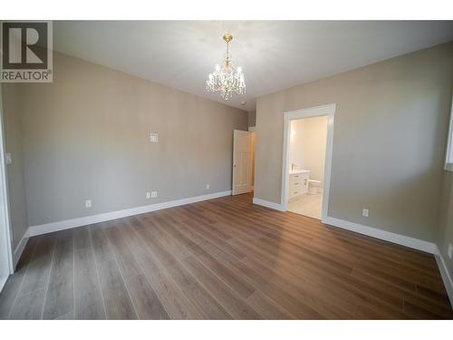 233 Shadow Mountain Boulevard Boulevard, Cranbrook, BC - Indoor Photo Showing Other Room