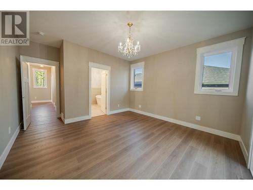 233 Shadow Mountain Boulevard Boulevard, Cranbrook, BC - Indoor Photo Showing Other Room