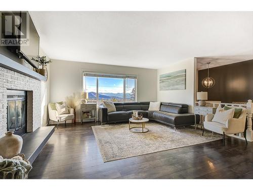 3314 Mcginnis Road, West Kelowna, BC - Indoor Photo Showing Living Room With Fireplace