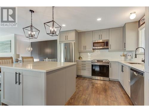 3314 Mcginnis Road, West Kelowna, BC - Indoor Photo Showing Kitchen With Stainless Steel Kitchen With Upgraded Kitchen