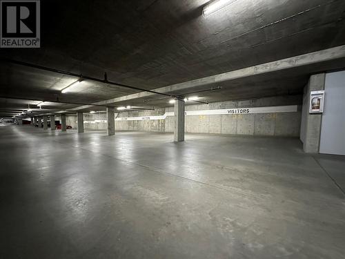 1950 Durnin Road Unit# 407, Kelowna, BC - Indoor Photo Showing Garage