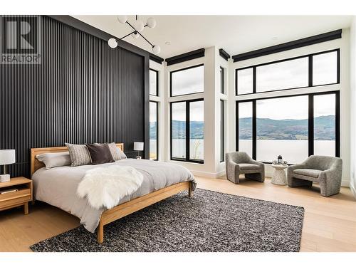 1412 Vineyard Drive, West Kelowna, BC - Indoor Photo Showing Bedroom