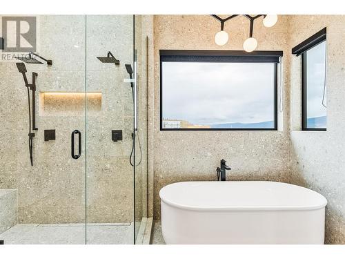 1412 Vineyard Drive, West Kelowna, BC - Indoor Photo Showing Bathroom