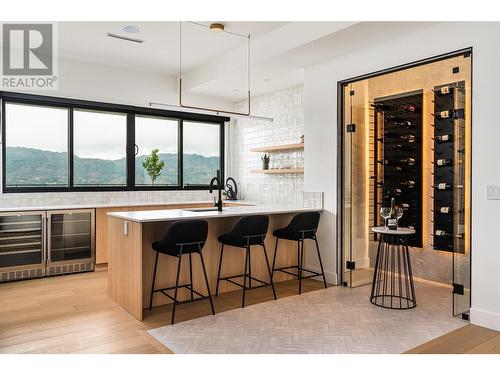 1412 Vineyard Drive, West Kelowna, BC - Indoor Photo Showing Kitchen