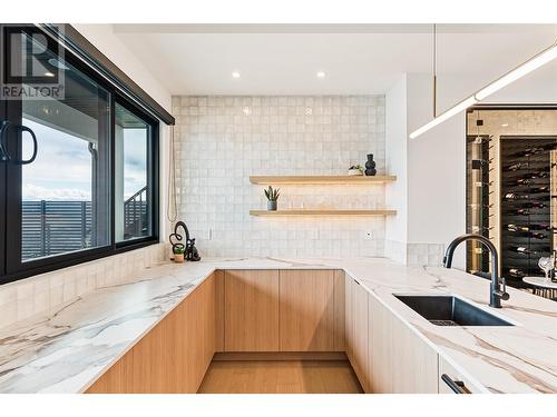 1412 Vineyard Drive, West Kelowna, BC - Indoor Photo Showing Kitchen