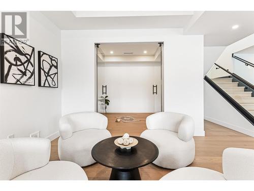 1412 Vineyard Drive, West Kelowna, BC - Indoor Photo Showing Living Room