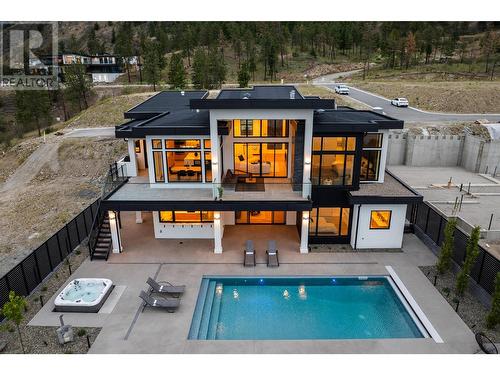 1412 Vineyard Drive, West Kelowna, BC - Outdoor With In Ground Pool