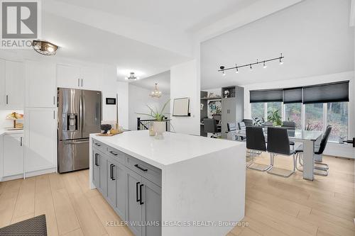 111 Meeting House Road, Vaughan, ON - Indoor Photo Showing Kitchen