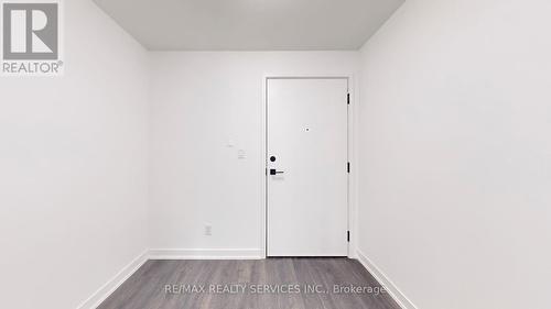 1801B - 292 Verdale Crossing, Markham, ON - Indoor Photo Showing Other Room